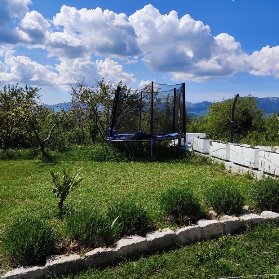Casa di Oliva-villa with private pool in nature, Dalmatia Trilj Esterno foto