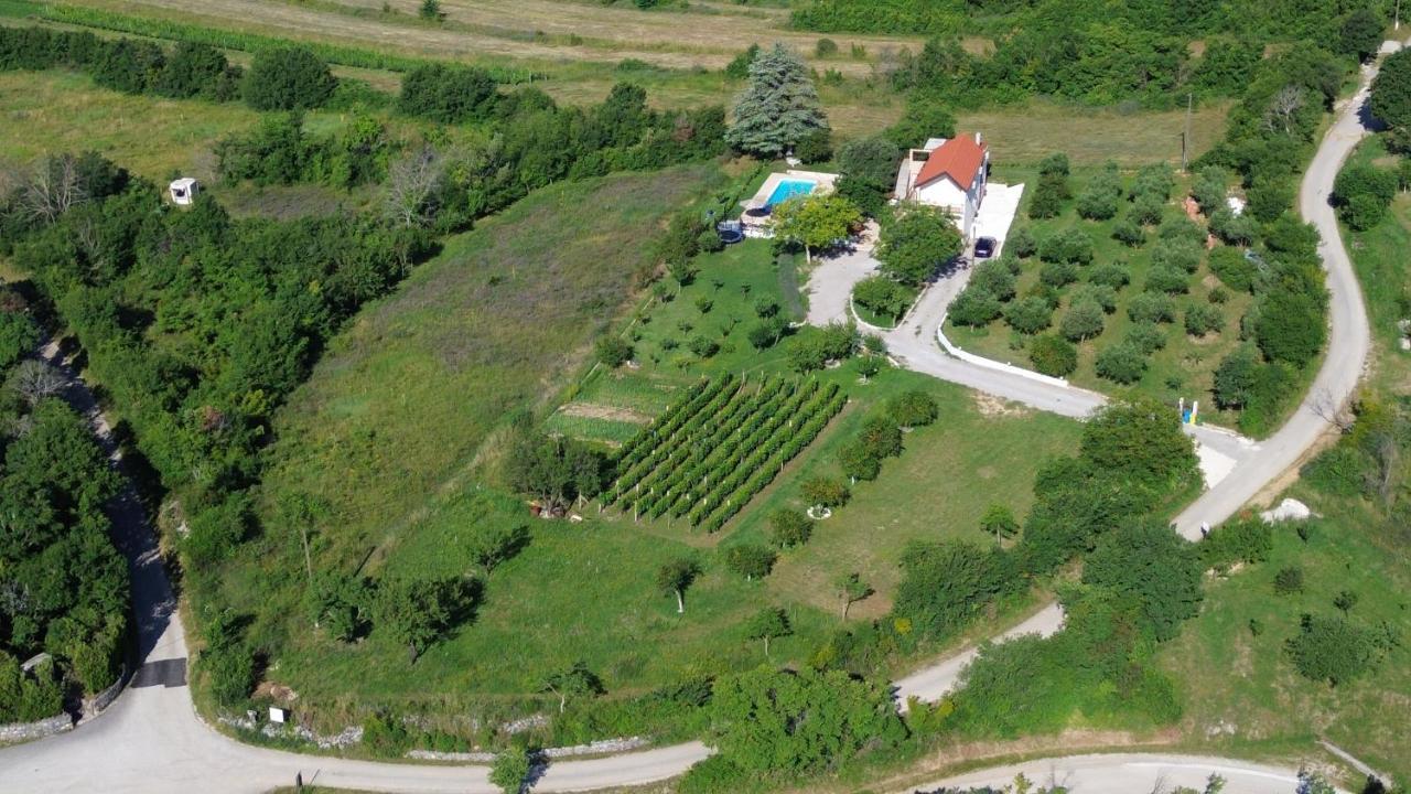 Casa di Oliva-villa with private pool in nature, Dalmatia Trilj Esterno foto